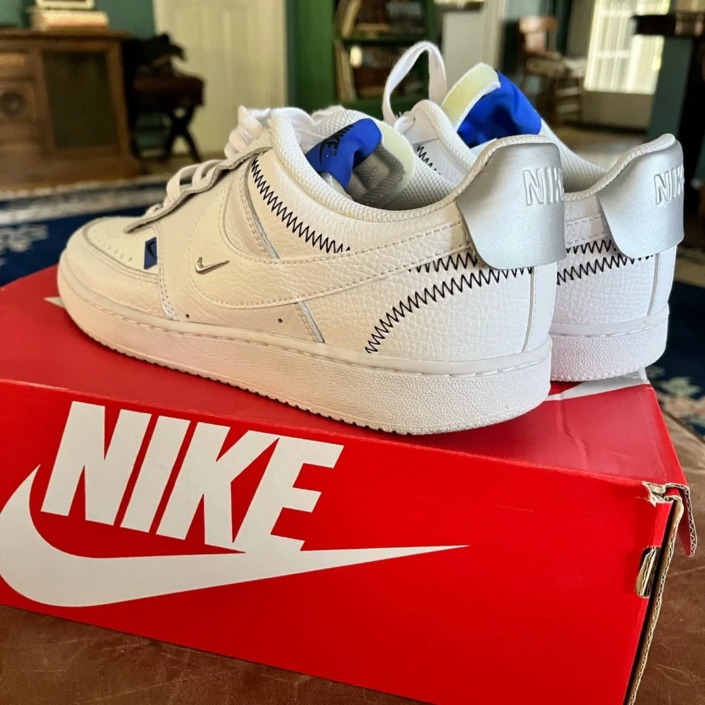 Woman’s Nike Court Vision Lo - Picture 3 of 6